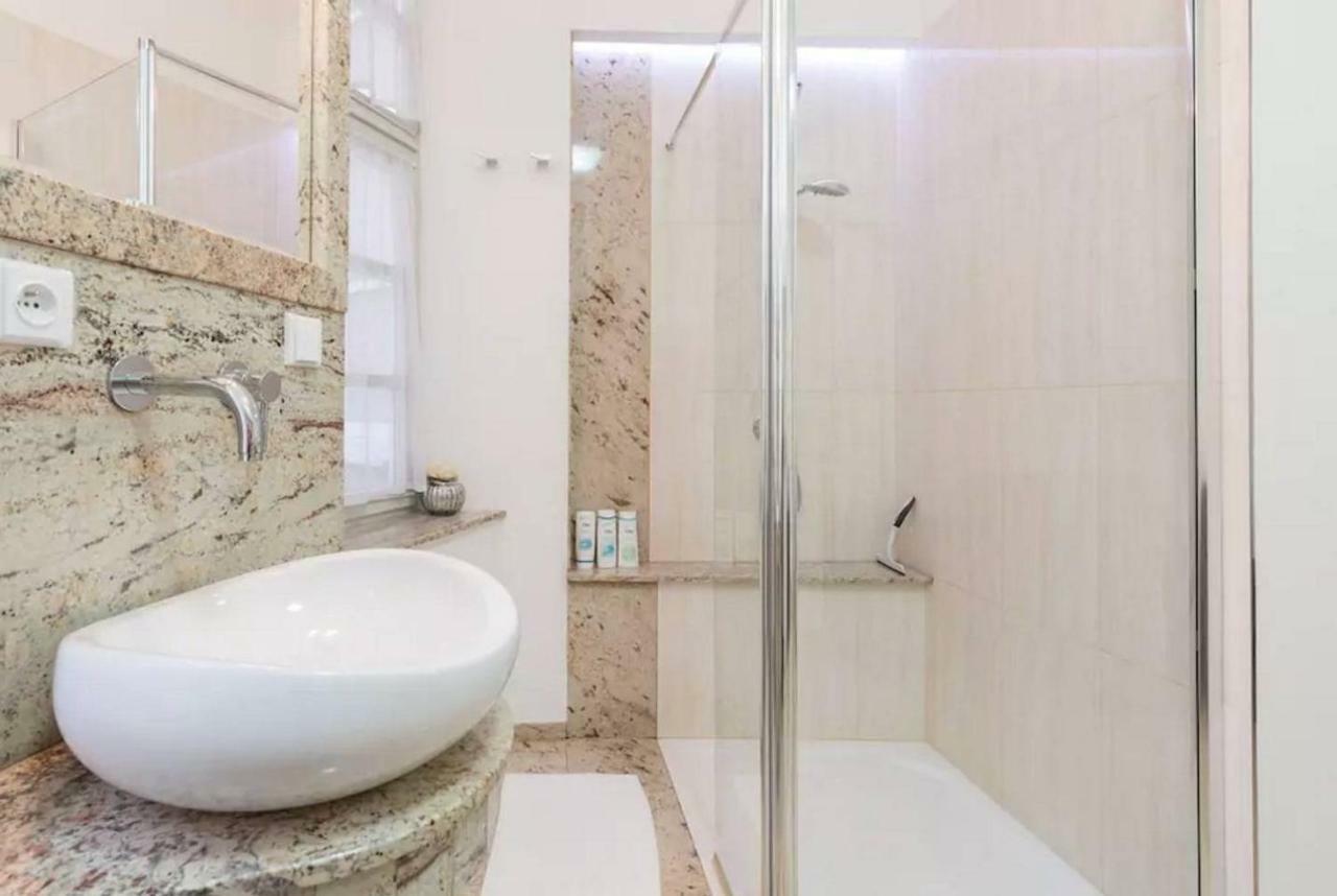 Quiet Apartment In The Heart Of Old Town Centre Praha Eksteriør bilde