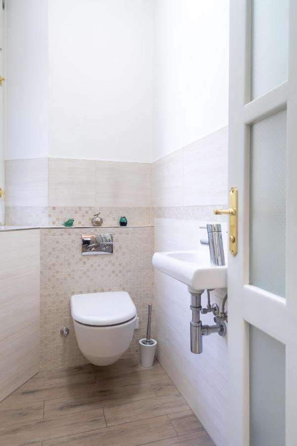 Quiet Apartment In The Heart Of Old Town Centre Praha Eksteriør bilde